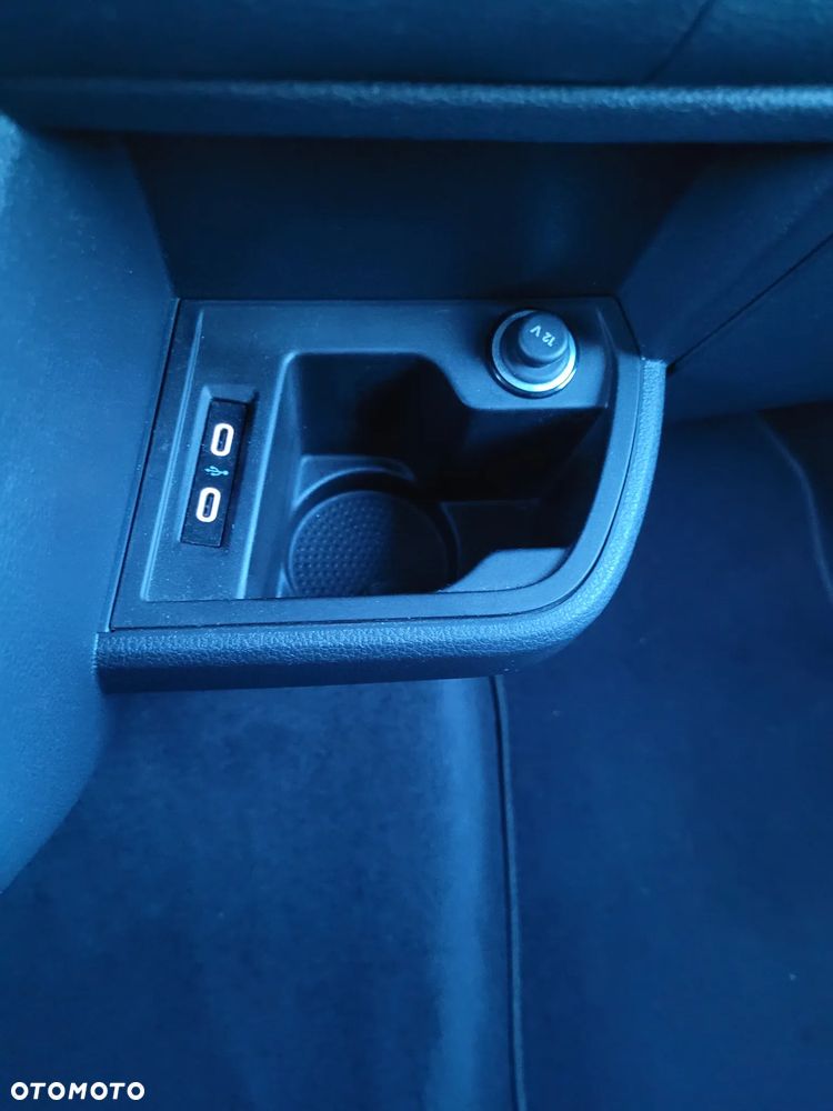 Volkswagen Multivan 2.0 TDI L1 Comfortline DSG - 19