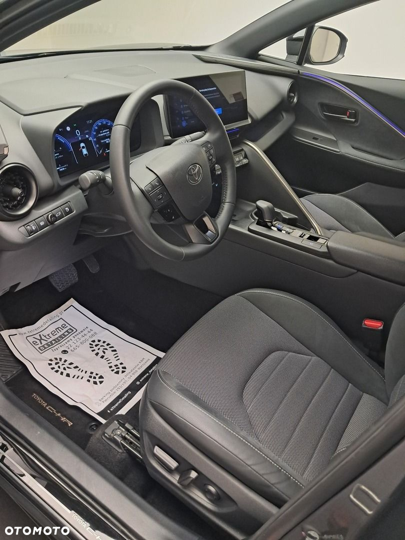 Toyota C-HR - 7