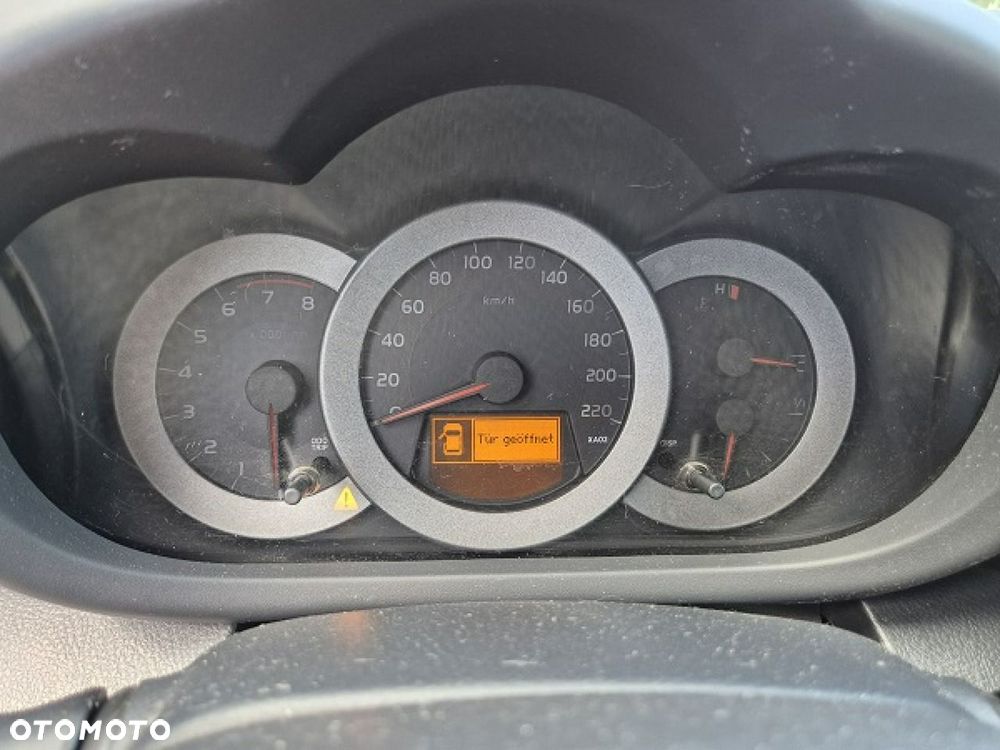 Toyota RAV4 - 27