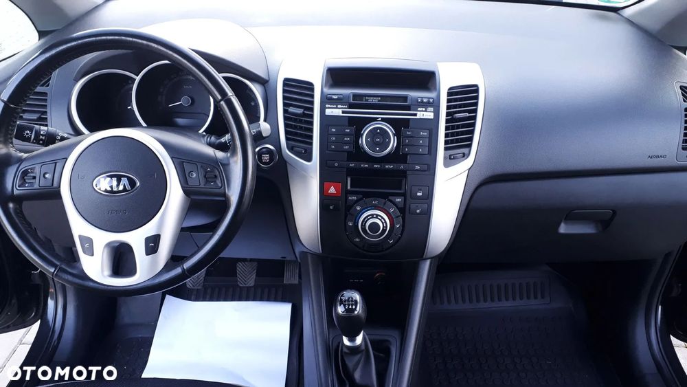 Kia Venga 1.6 CVVT Dream-Team Edition - 16