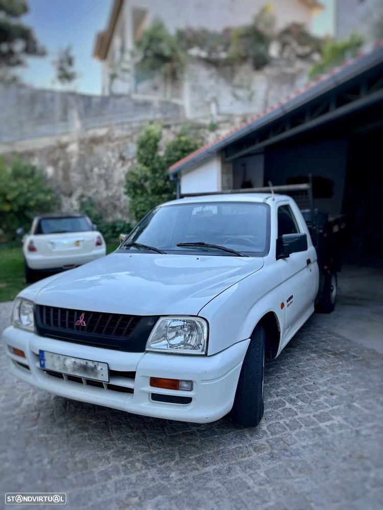 Mitsubishi L200 - 1