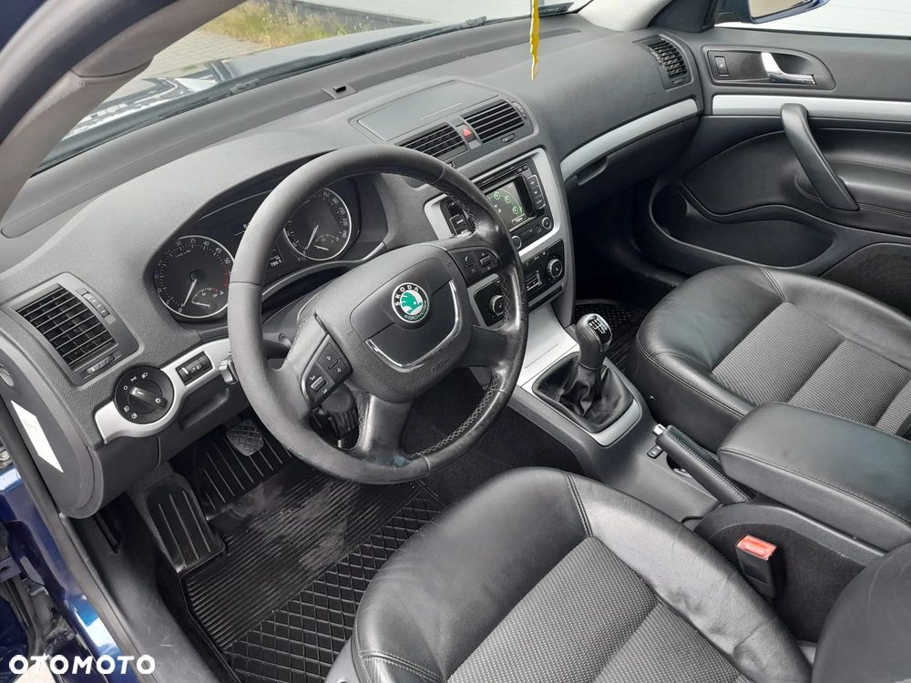 Skoda Octavia 2.0 TDI DPF Ambition - 8