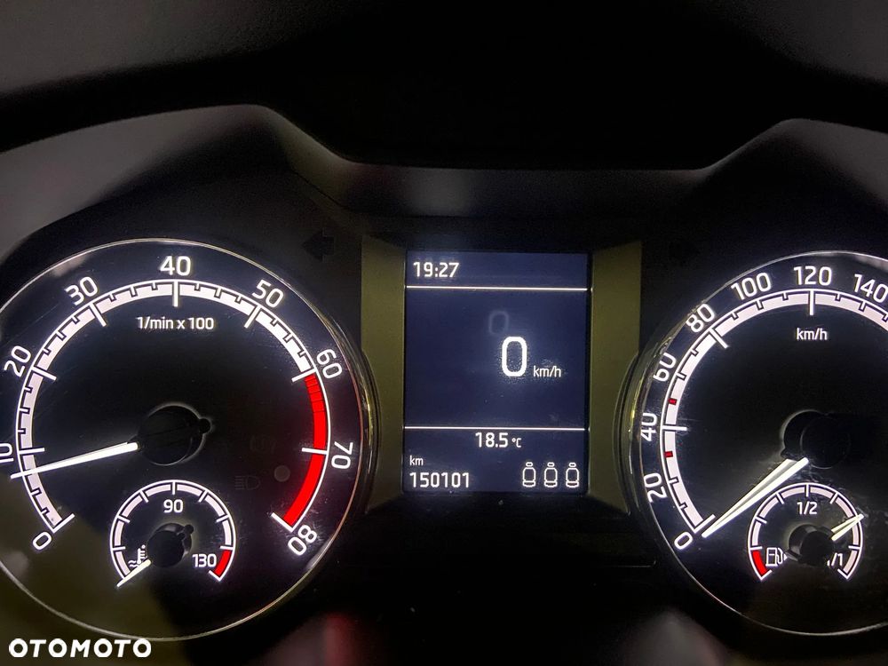 Skoda Octavia ver-1-4-tsi-ambition - 11