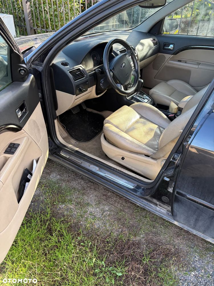 Ford Mondeo 2.0 TDCi Ghia X - 5