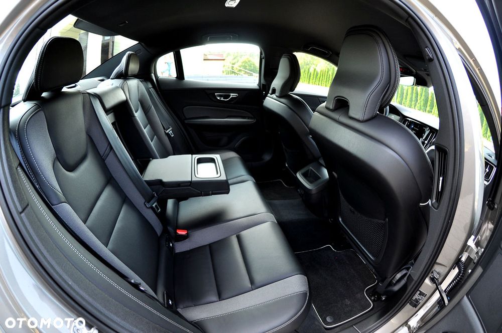 Volvo S60 B4 B Geartronic RDesign - 22