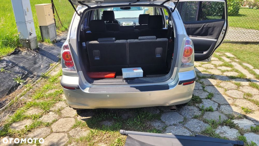 Toyota Corolla Verso 1.8 Sol 7os MM - 33