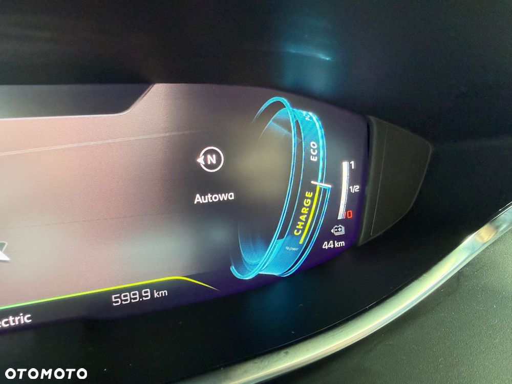 Peugeot 3008 1.6 PureTech Hybrid4 PHEV Allure S&S EAT8 - 19