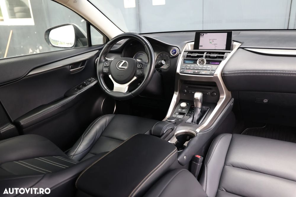 Lexus Seria NX 300h - 18
