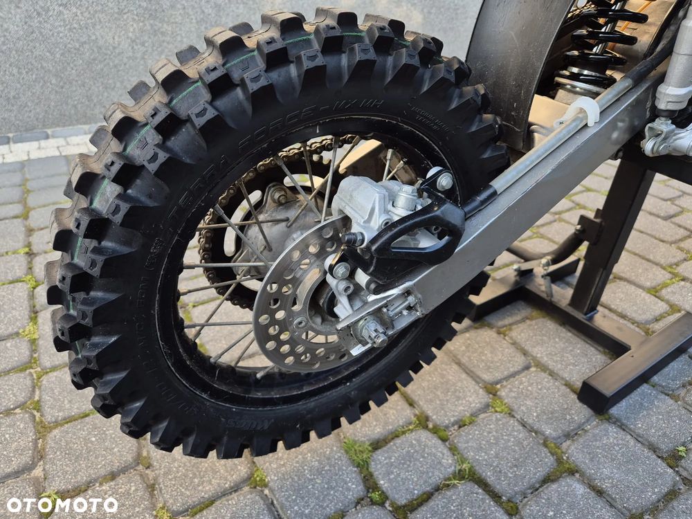 KTM Duke 390 - 4
