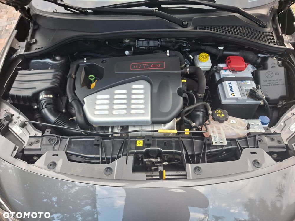 Fiat Tipo 1.4 T-Jet Business Line - 24