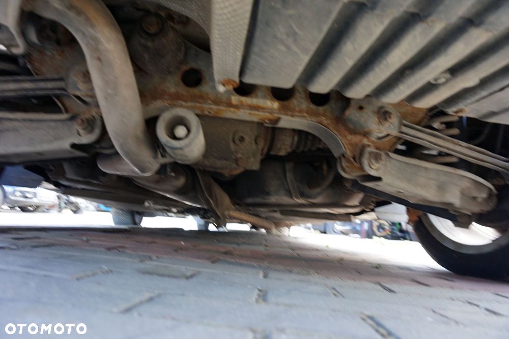 TYLNA OŚ BELKA ZAWIESZENIA 1 E81 LIFT 3D HB  BMW 2007-2011 - 4