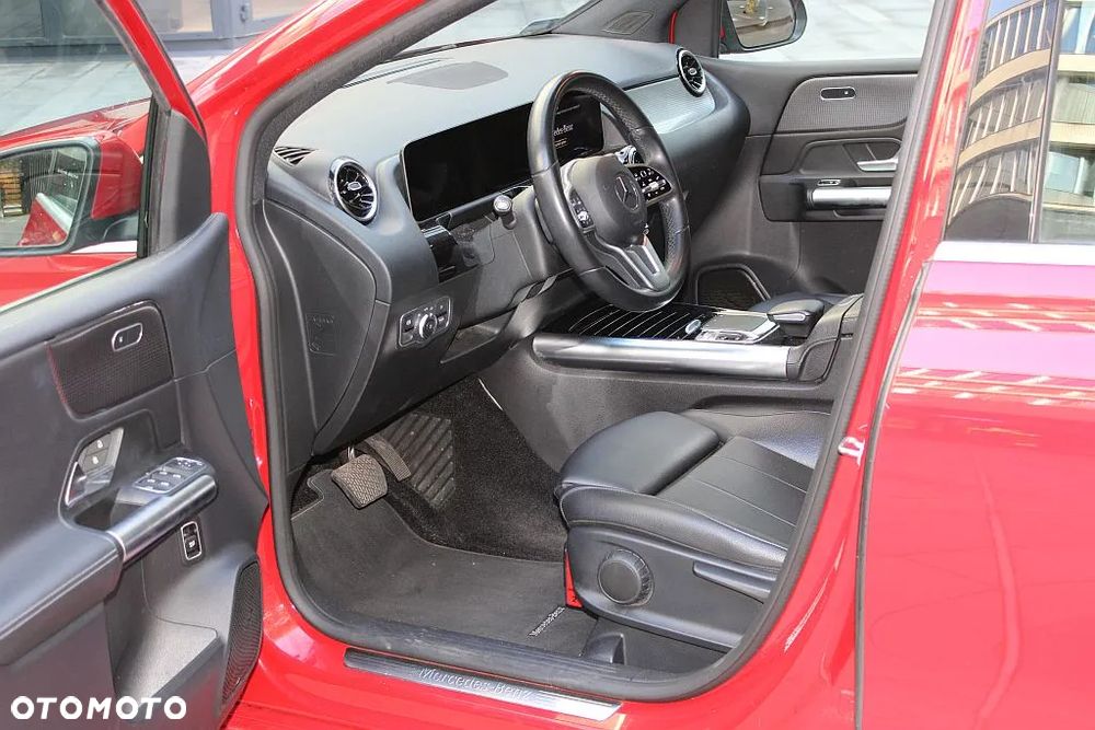 Mercedes-Benz Klasa B 180 7G-DCT - 7