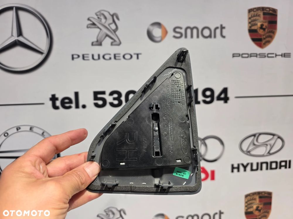 FORD S-MAX MK2 14- PRAWA KRATKA / ZAŚLEPKA / WLOT NA BŁOTNIK NR EM2B-R16C216-A / FM2B-R16C216-AA NR AUKCJI KB56 - 9