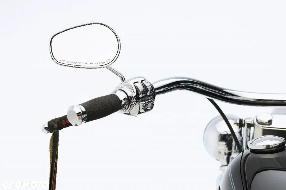 Harley-Davidson Softail Deluxe - 8