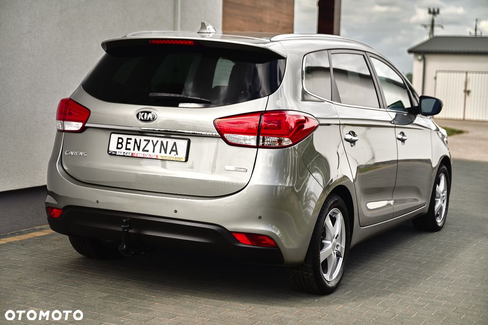 Kia Carens 1.6 GDI Attract - 16