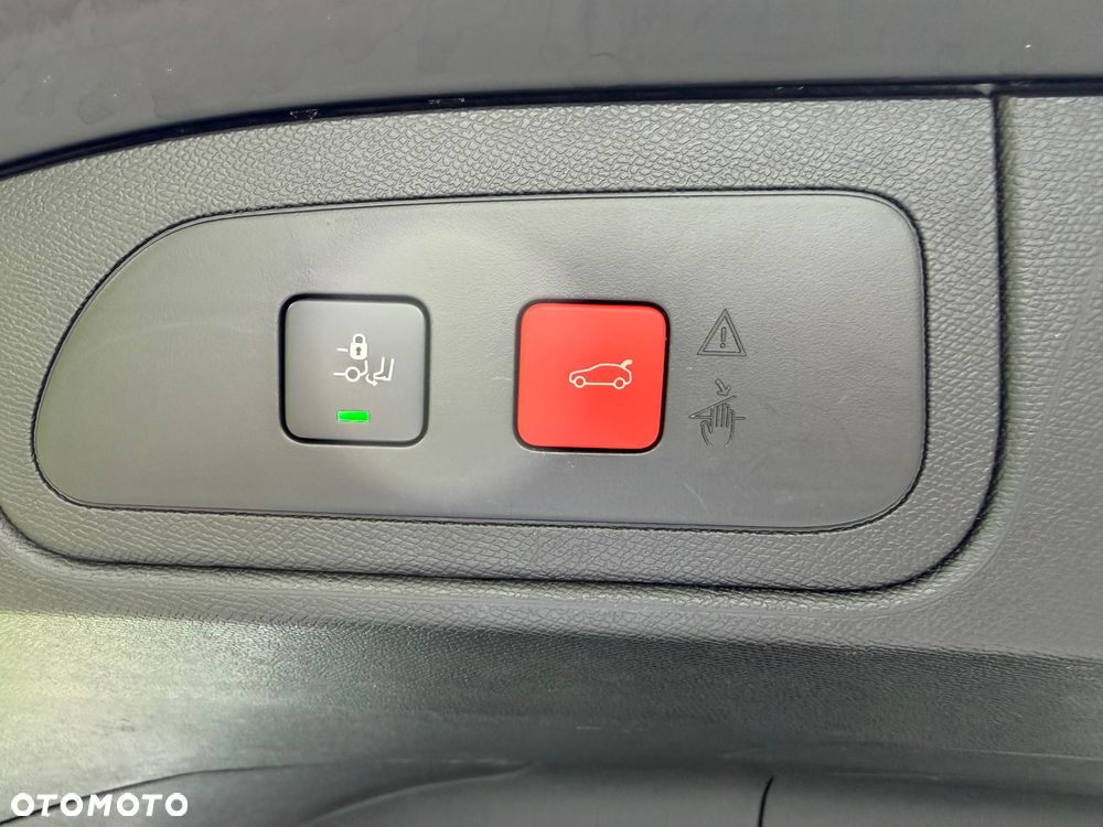 DS Automobiles DS 7 Crossback 1.6 E-Tense Performance Line + - 33