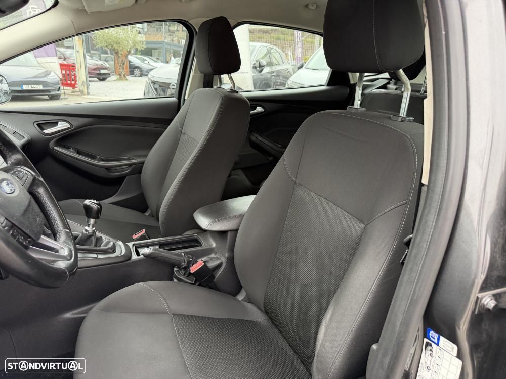 Ford Focus 1.6 TDCi Titanium - 6