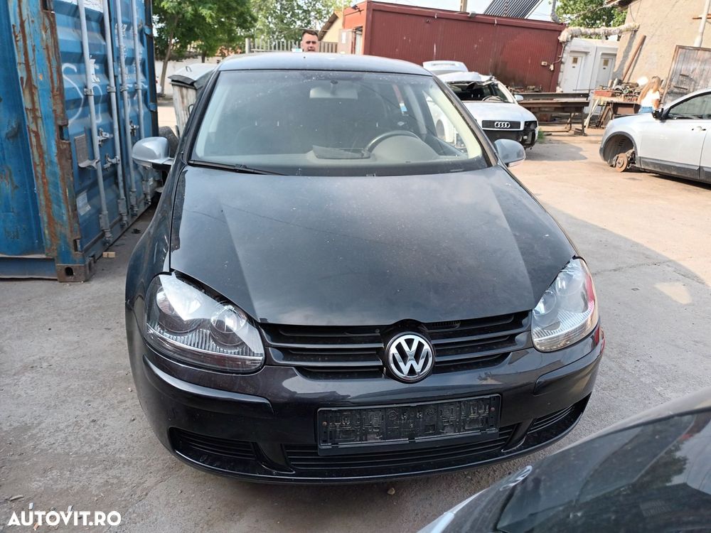 Dezmembrari  VW GOLF 5  2003  > 2009 1.6 FSI Benzina - 2
