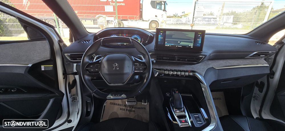 Peugeot 3008 1.6 Hybrid GT Pack e-EAT8 - 16