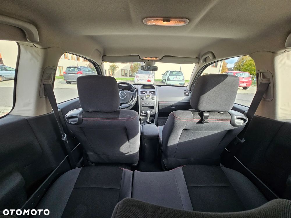 Renault Megane II 1.6 16V Confort Authentique - 7