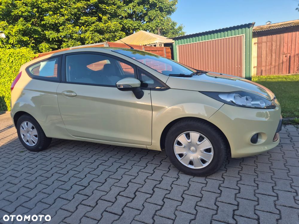 Ford Fiesta - 2