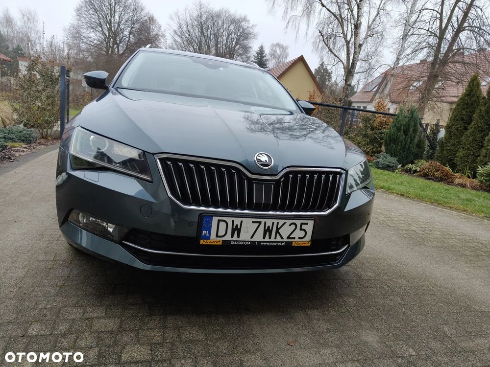 Skoda Superb 2.0 TDI DSG Style - 1