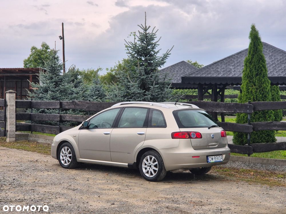 Fiat Croma 1.9 JTD Active - 4