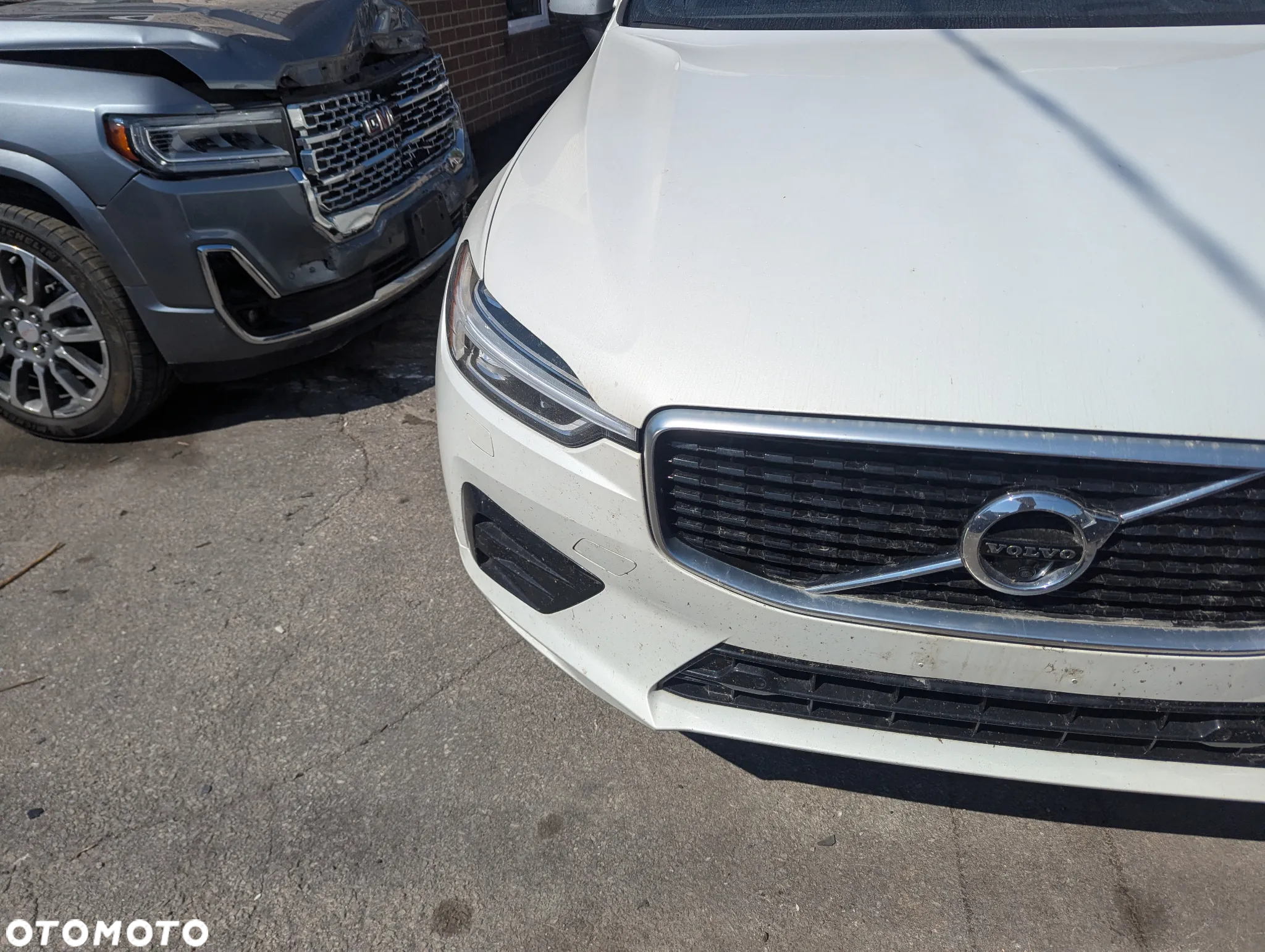 Volvo XC 60 T6 AWD R-Design - 5