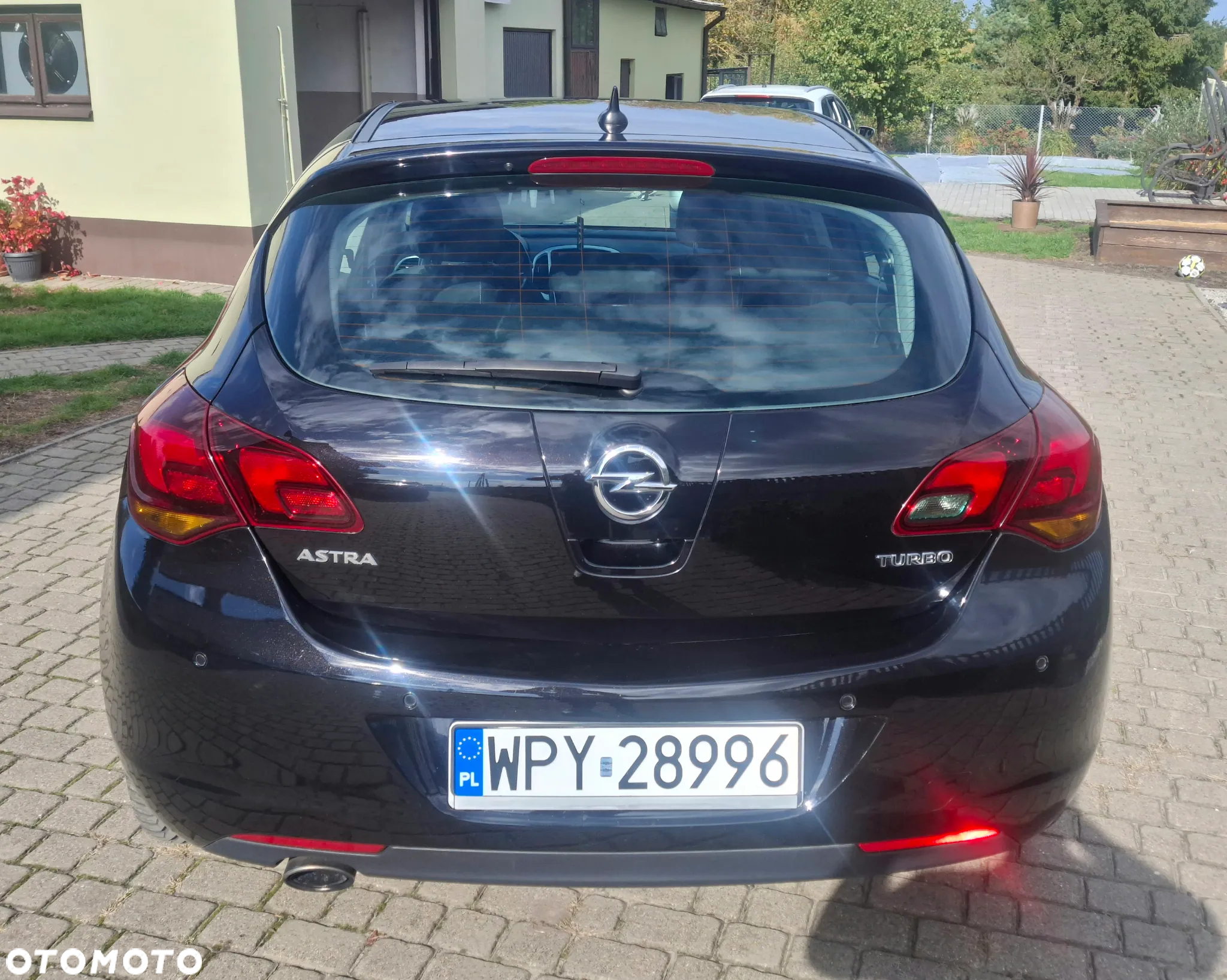 Opel Astra GTC 1.6 Turbo Edition - 7
