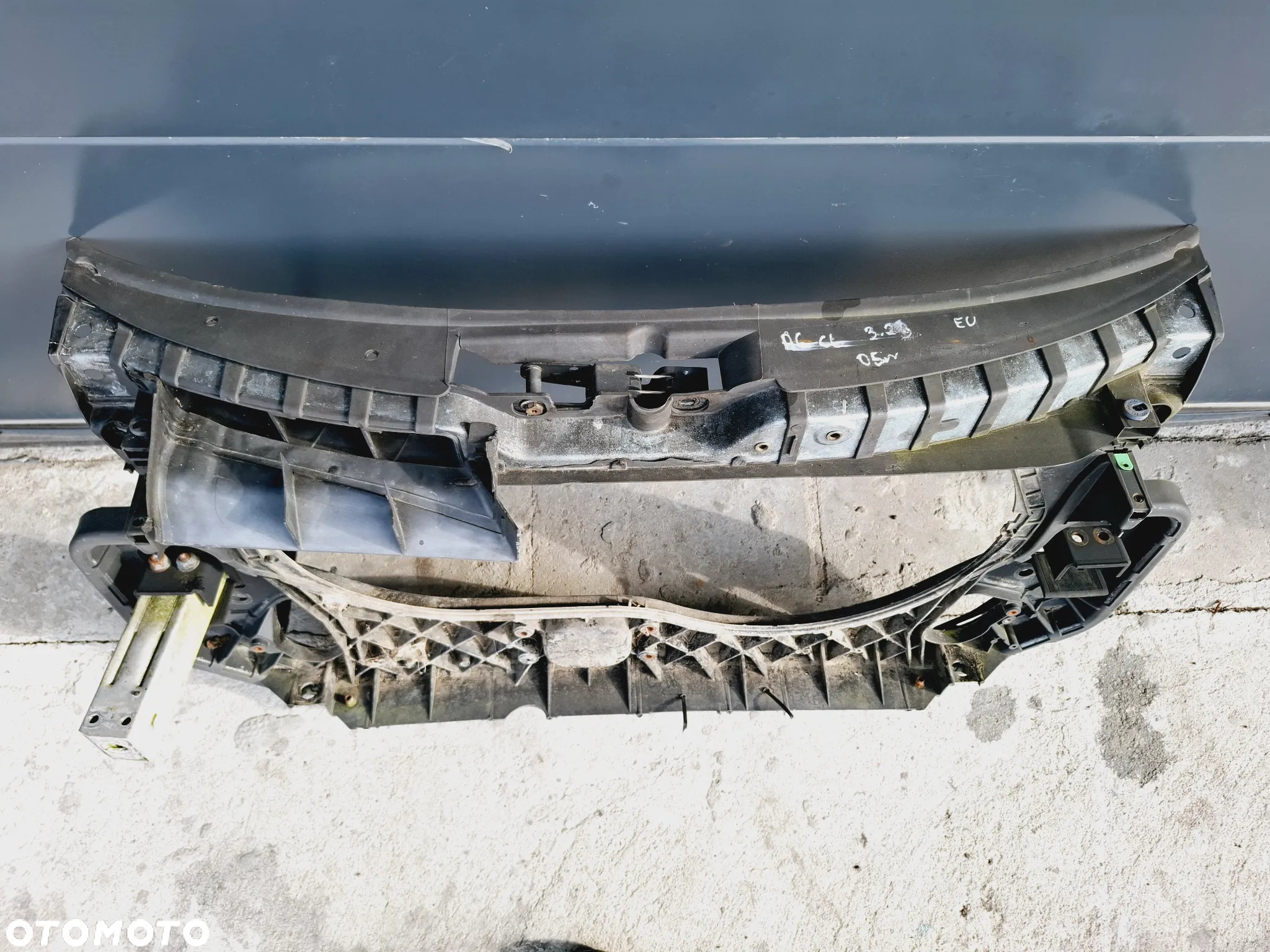 Pas Przodu Przedni Wzmocnienie Audi A6 C6 2.4 2.8 3.2B - 4