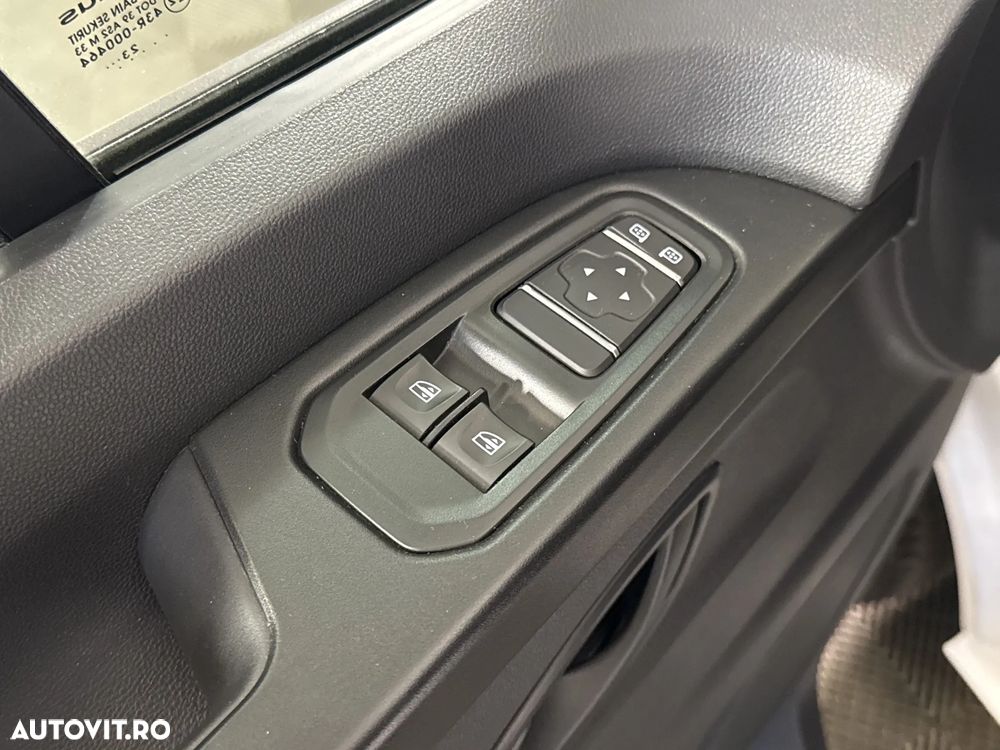 Renault Trafic - 15