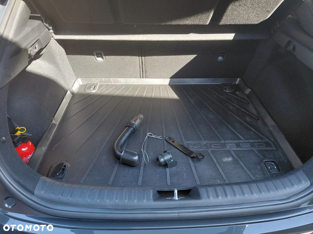 Kia XCeed 1.5 T-GDI M DCT - 14