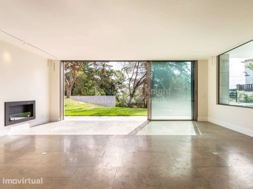 Apartamento T2 com jardim e piscina para arrendamento no Monte Estoril - Grande imagem: 2/25
