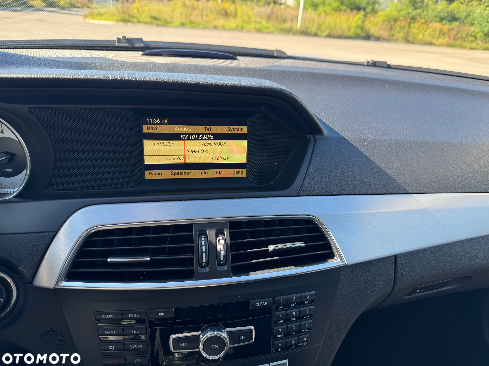 Mercedes-Benz Klasa C 180 T BlueEFFICIENCY 7G-TRONIC Avantgarde - 18