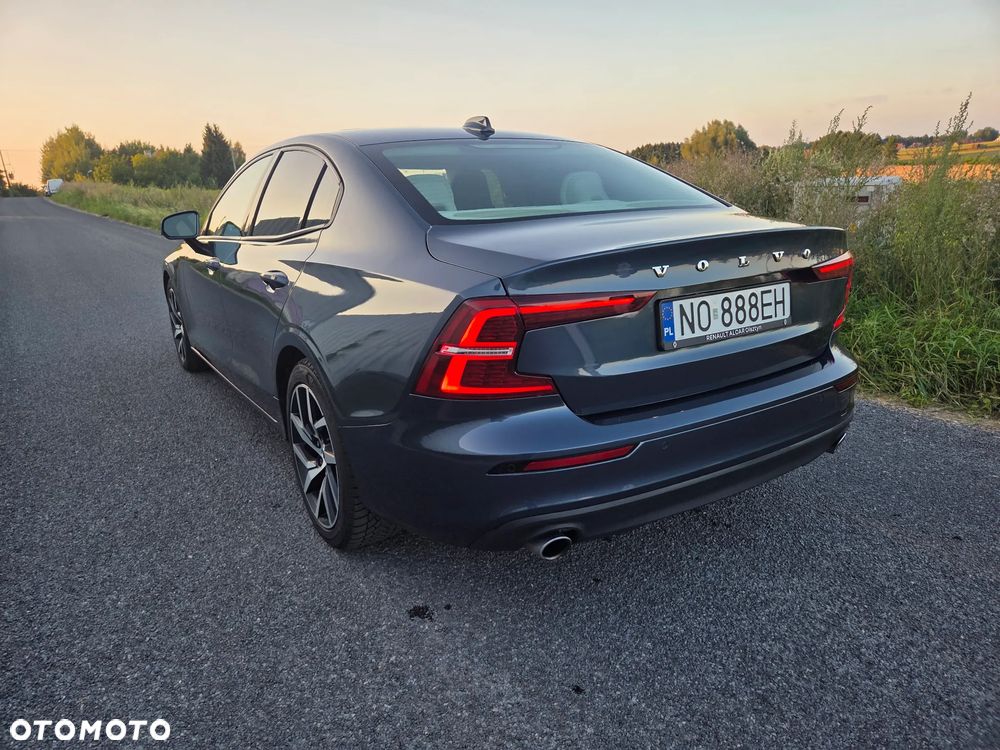 Volvo S60 T6 AWD R-Design - 8