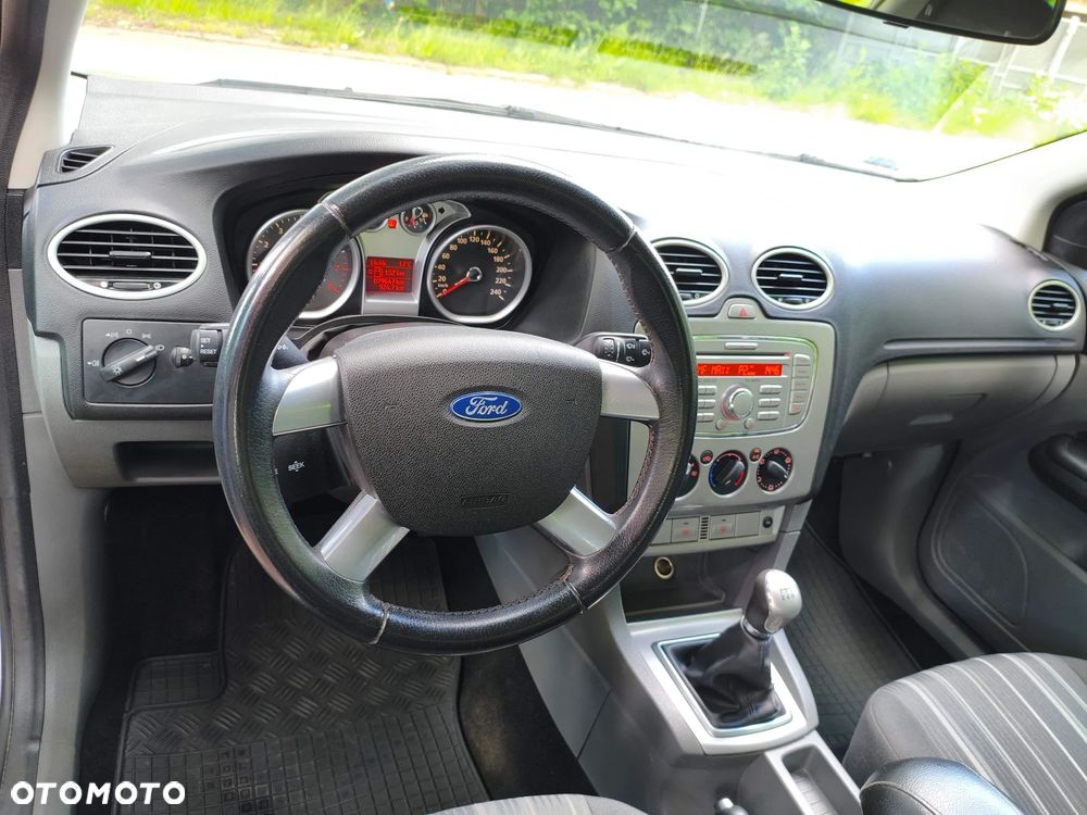 Ford Focus 1.6 Trend - 5