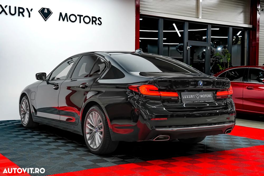 BMW Seria 5 530e Aut. - 7
