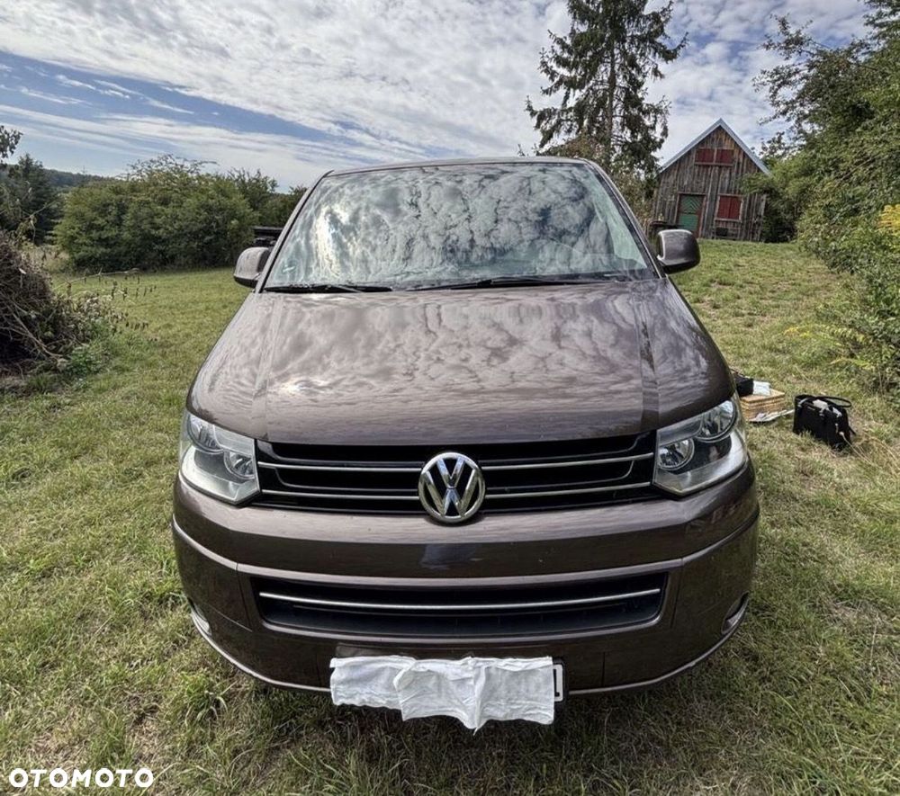 Volkswagen Multivan - 11