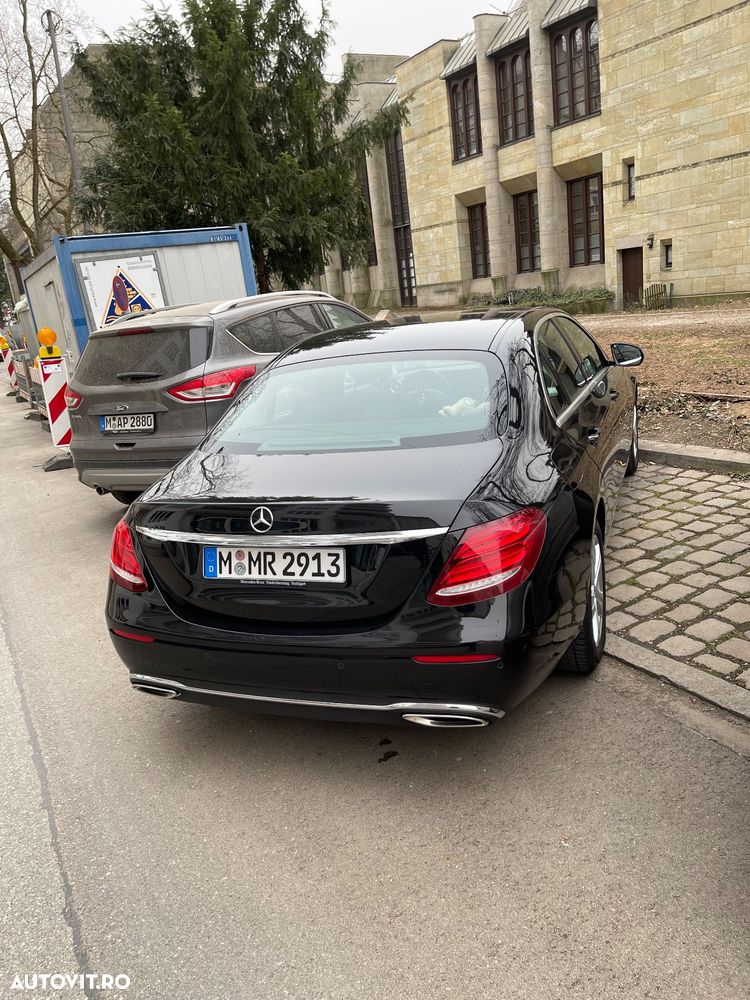 Mercedes-Benz E 250 9G-TRONIC - 3