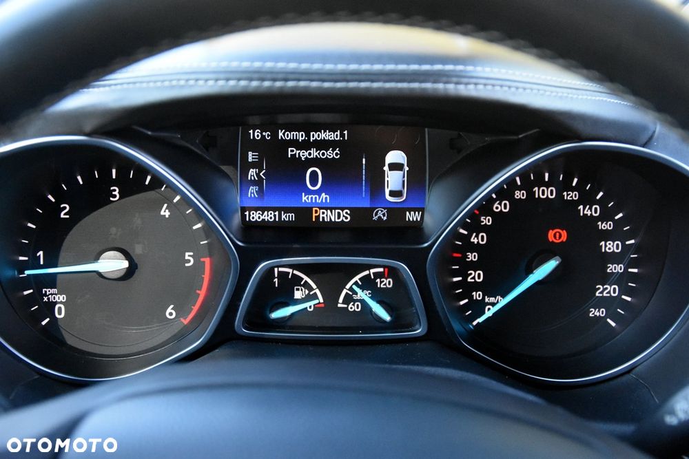 Ford Kuga 2.0 TDCi 4x4 Vignale - 33
