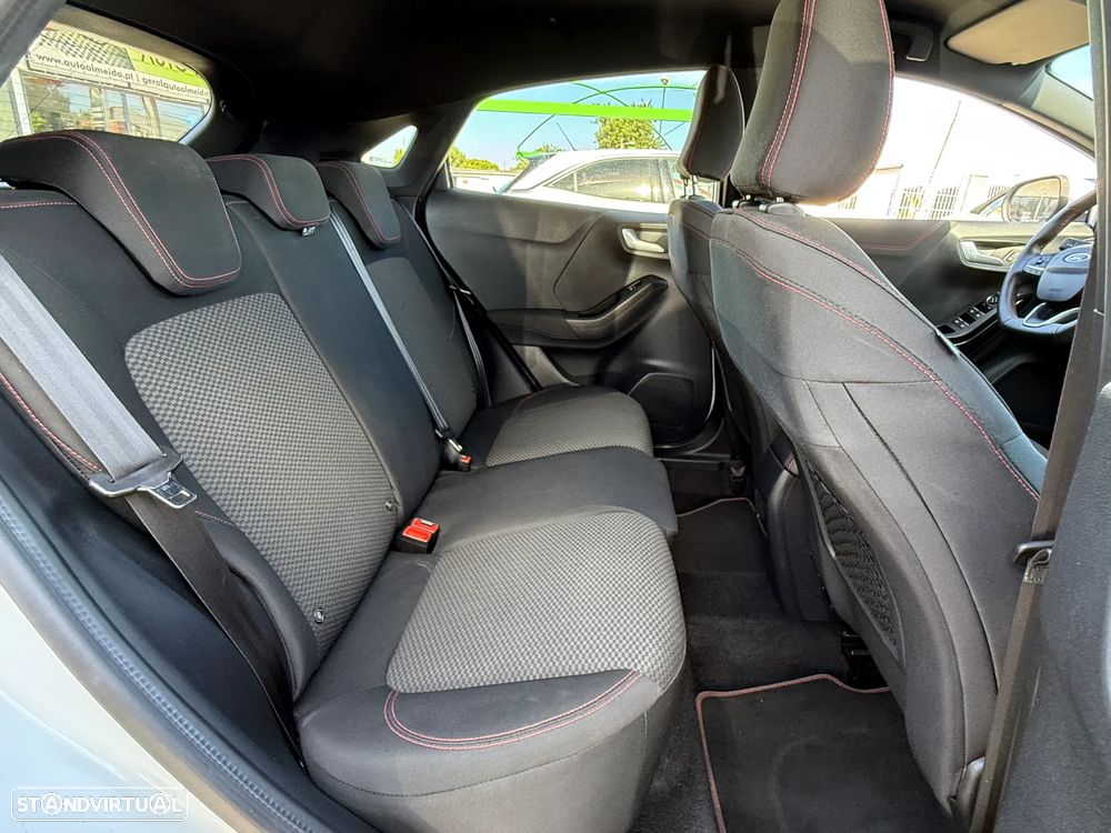 Ford Puma 1.0 EcoBoost Hybrid ST-LINE - 26