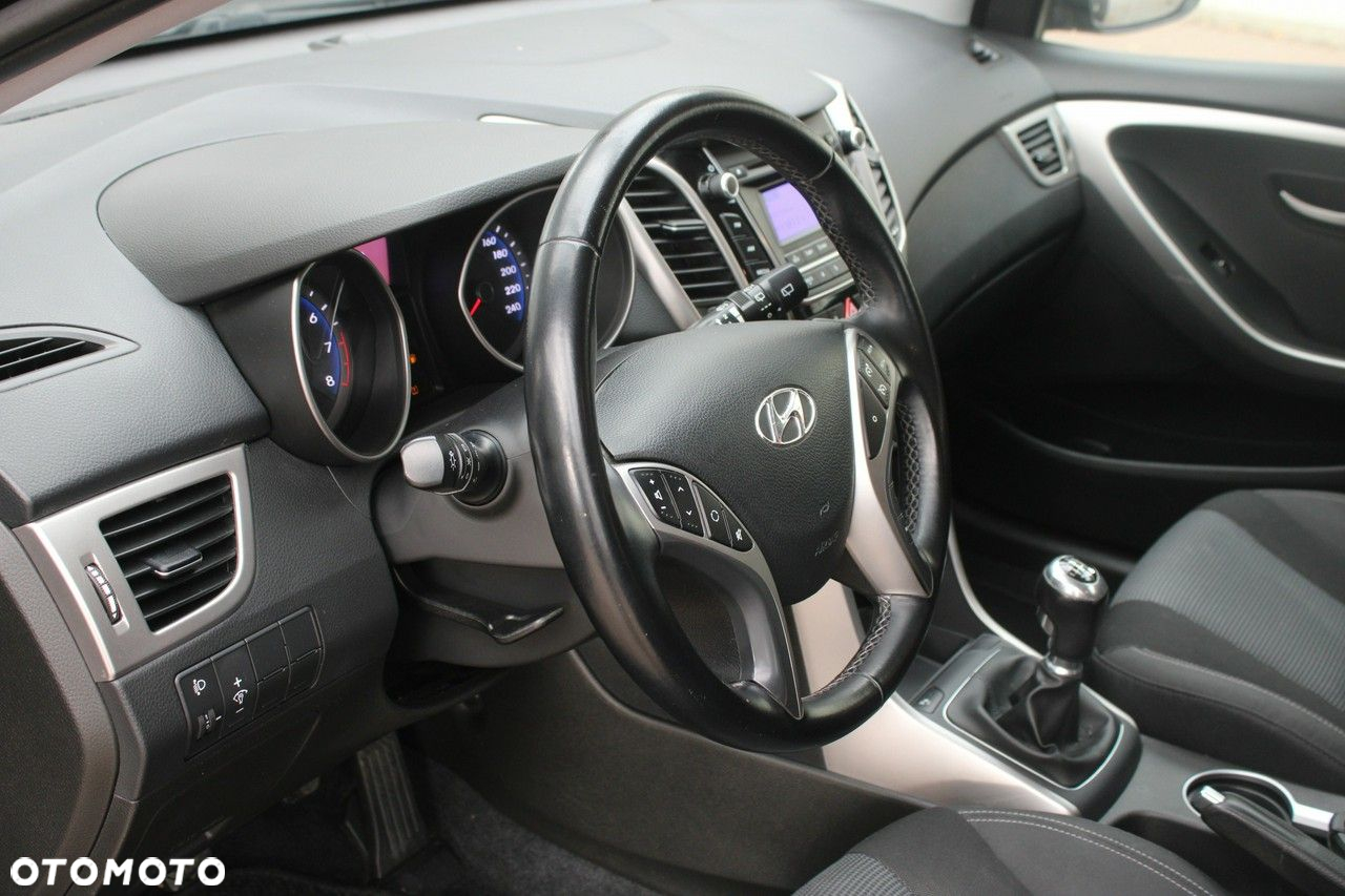 Hyundai i30 - 22