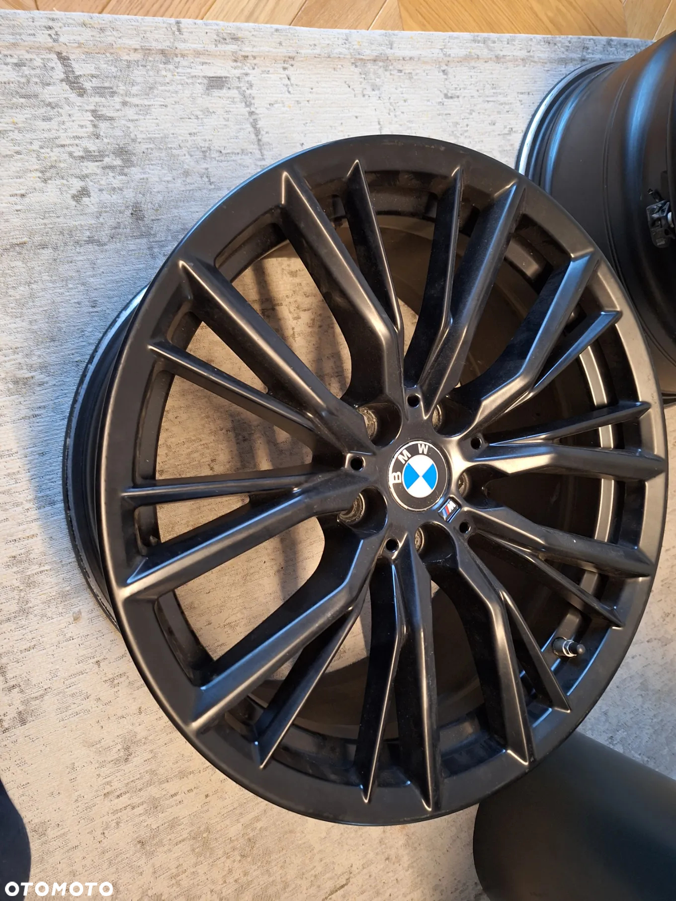 Oryginalne felgi BMW 18” M Performance Double Spoke 796M Seria 3 (G20/G21), 4 (G22/G23) - 3