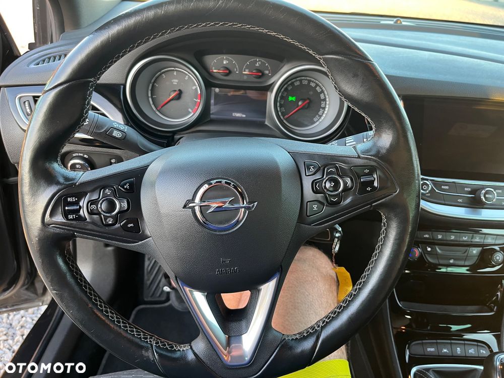 Opel Astra 1.4 Turbo Innovation - 9
