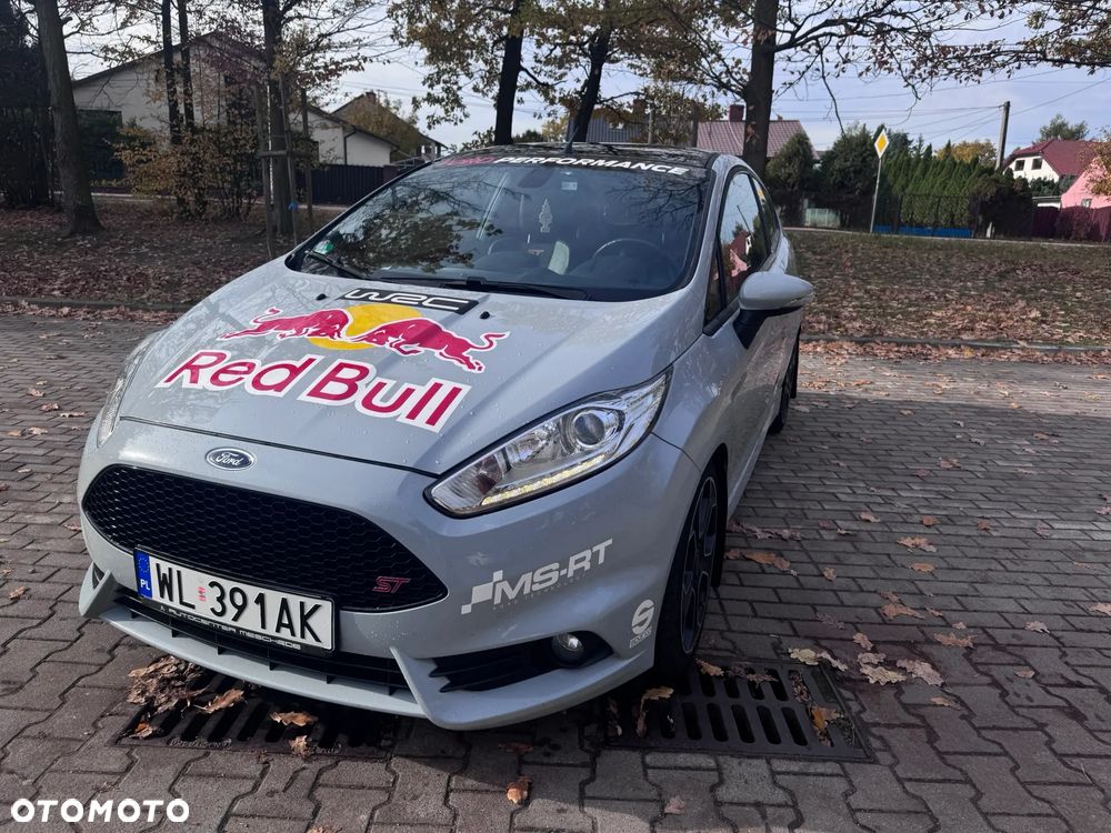 Ford Fiesta ST200 - 8