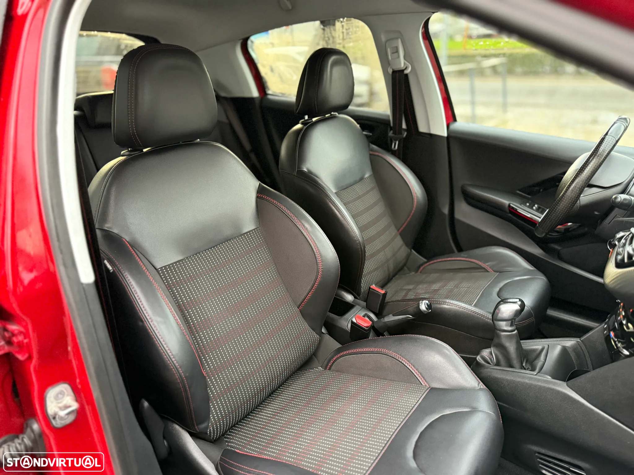 Peugeot 208 1.6 BlueHDi Allure - 16