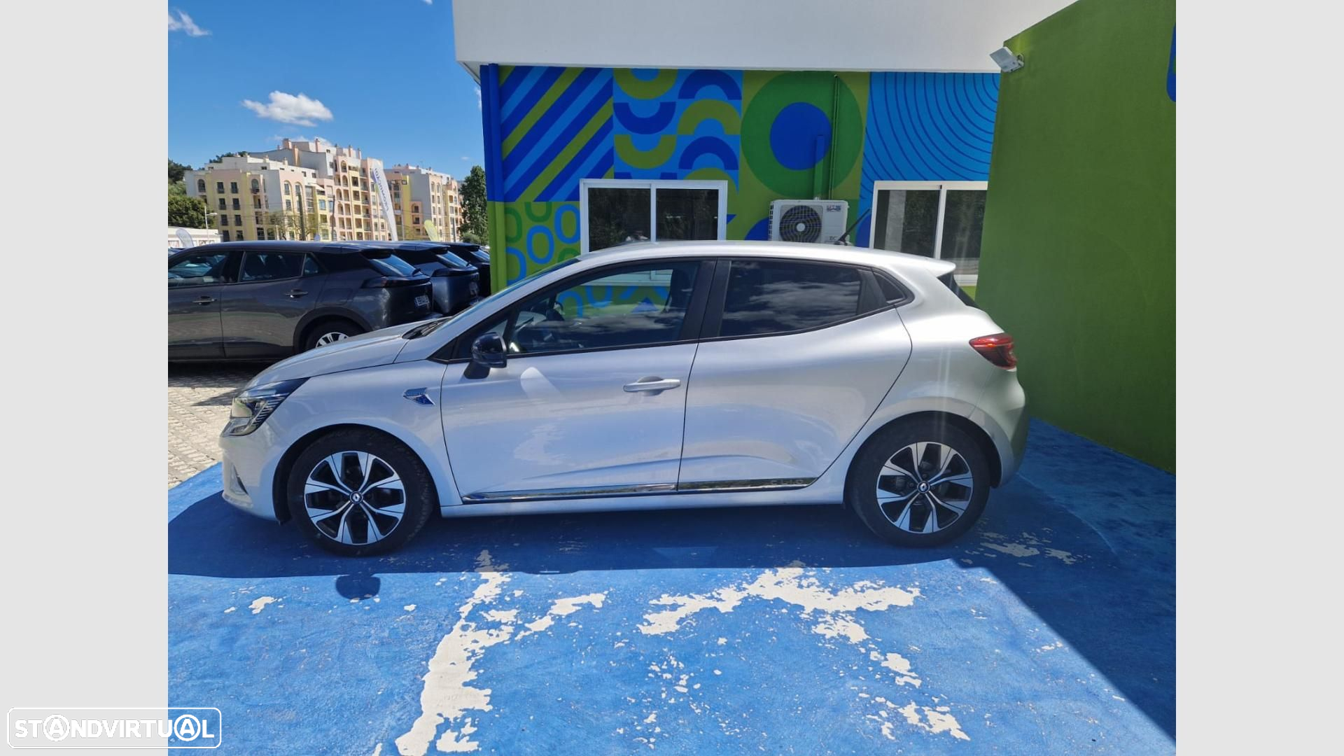 Renault Clio 1.0 TCe Limited Bi-Fuel - 4