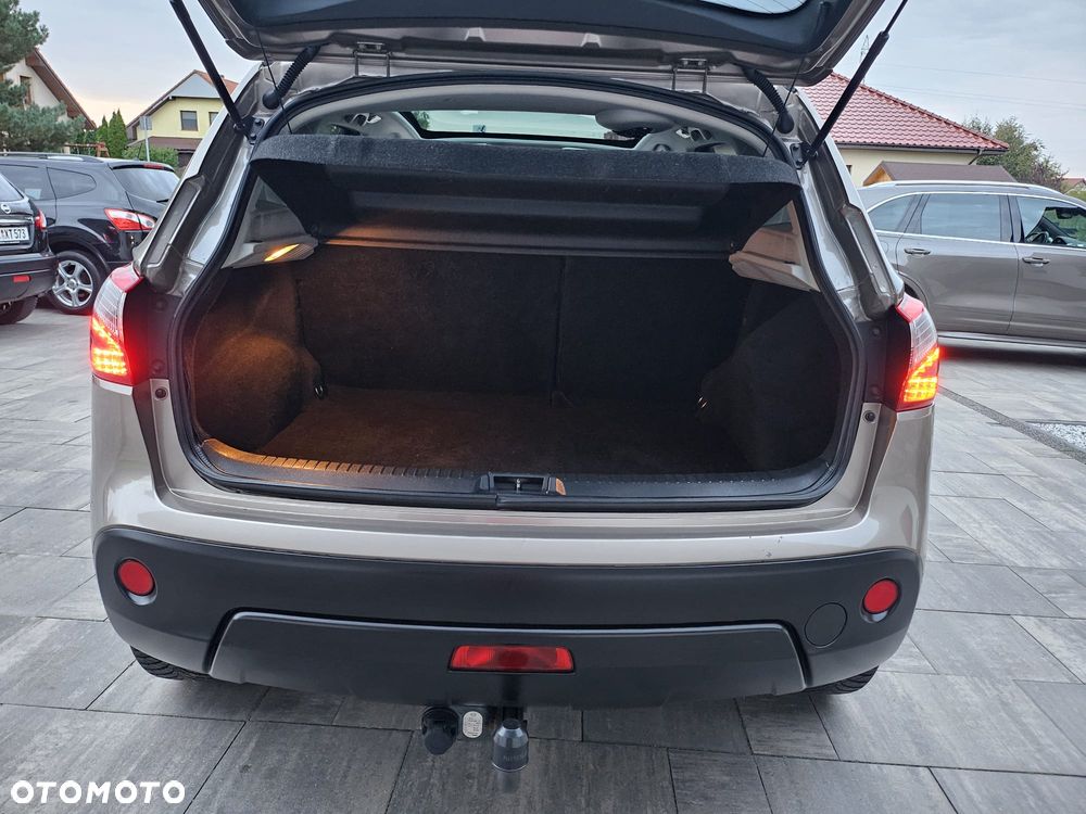 Nissan Qashqai 1.6 I-Way - 19