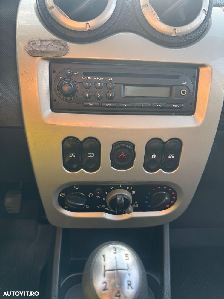 Dacia Logan 1.2 75CP Laureate - 13