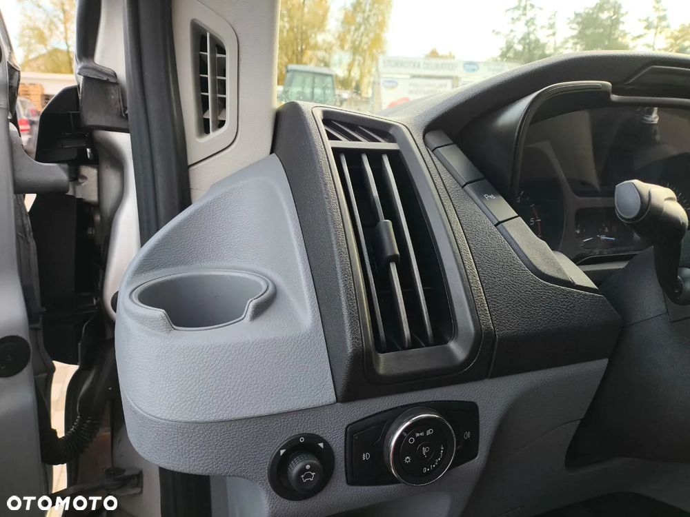 Ford Transit - 16